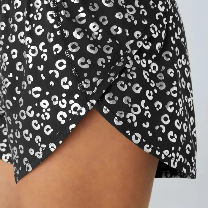 womens-running-shortsaj7