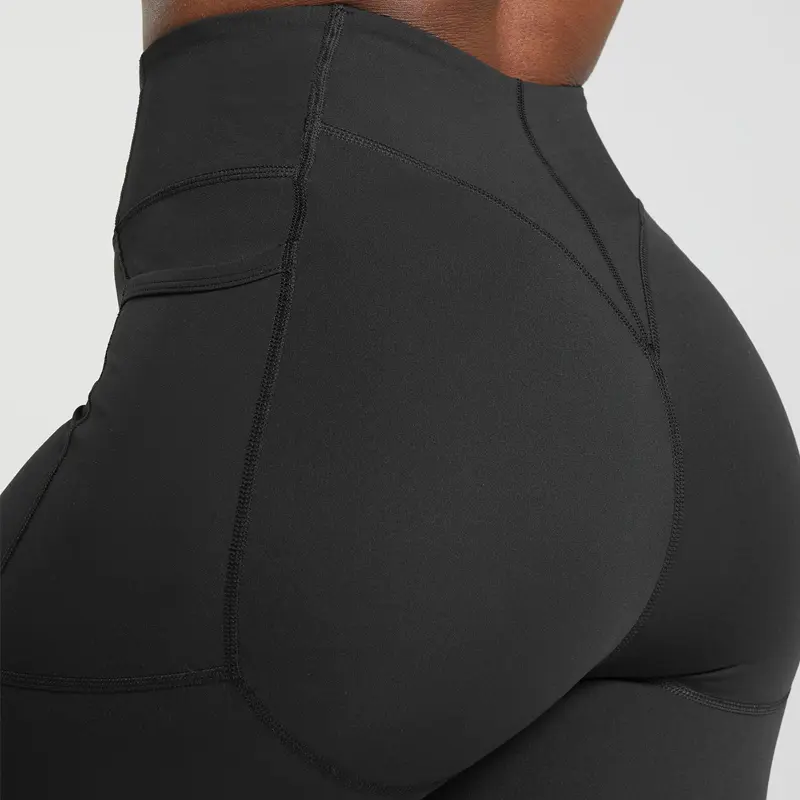black leggings with pockets.jpg