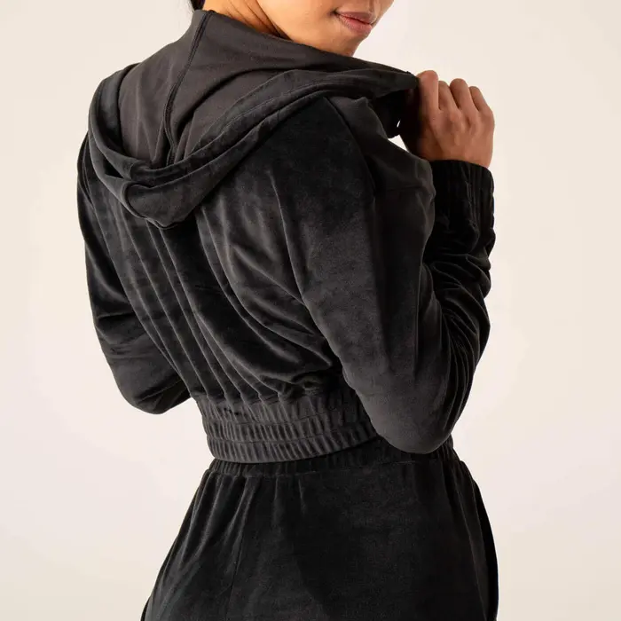 workout-tracksuits-women.jpg