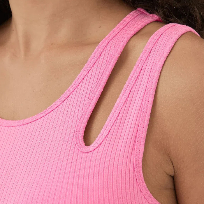 custom-crop-tops-women.jpg